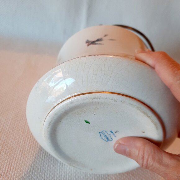 Palissy England Biscuit Jar, Floral Pattern with Hummingbird - Picture 9 of 9